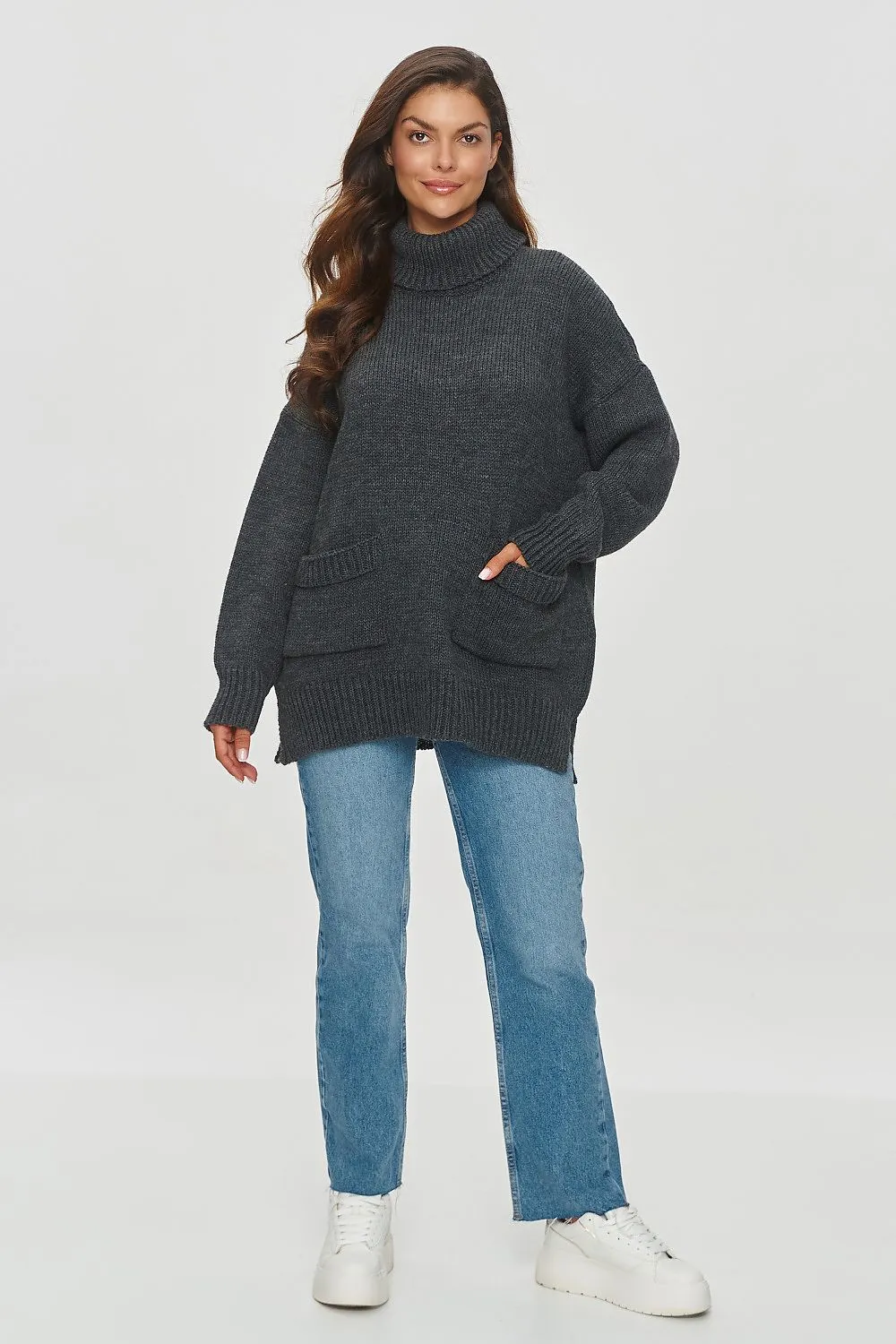 Turtleneck model 201796 Makadamia